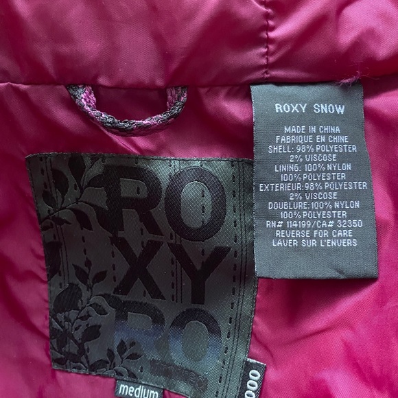 ROXY Pink pattern Snow Jacket with Fur Hood Lining Size Medium - Picture 9 of 9